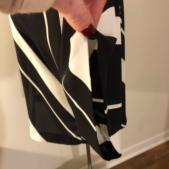 INC open sleeve blouse - Picture 3 of 4